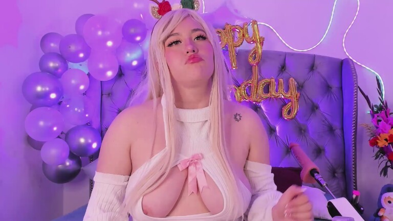 SummerLuna's Streamate show and profile