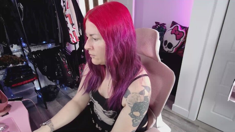 missgennyrock's Streamate show and profile