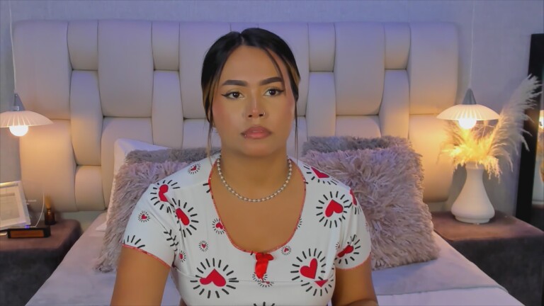 EmmaPrinncess's Streamate show and profile