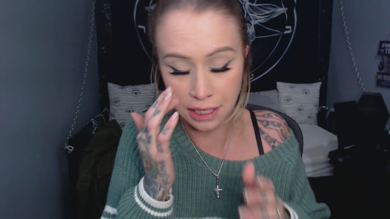 MissyTayler's Streamate show and profile