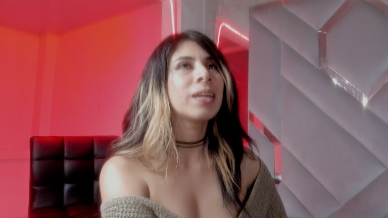 SaaraFoox's Streamate show and profile