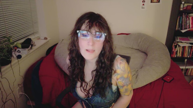 AdaraStray's Streamate show and profile