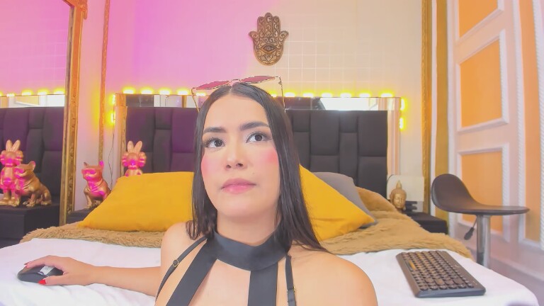 VioletGomez's Streamate show and profile