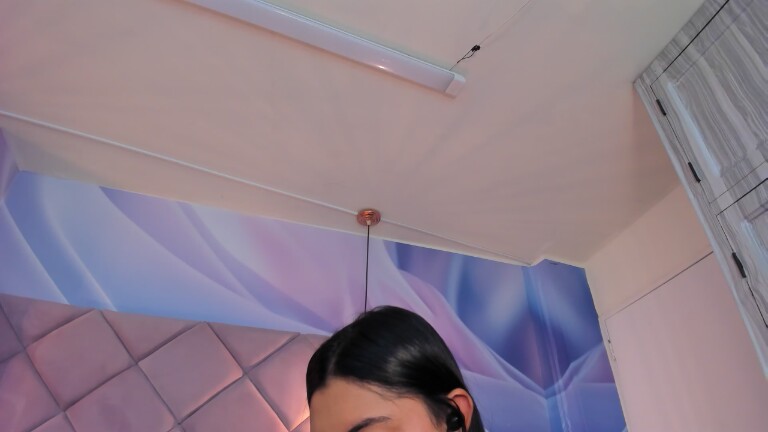 ViolletaRosse's Streamate show and profile