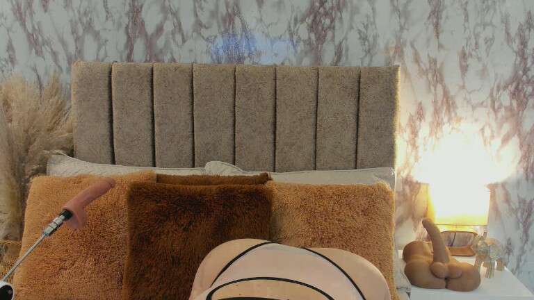 KateWinnickk's Streamate show and profile