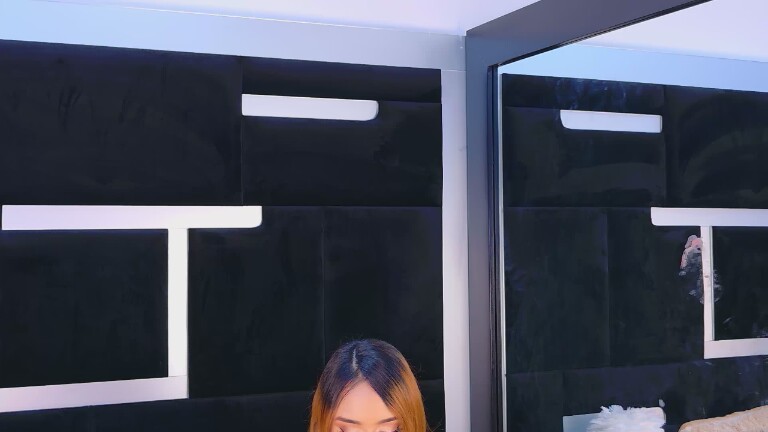 AlanaFerrara's Streamate show and profile