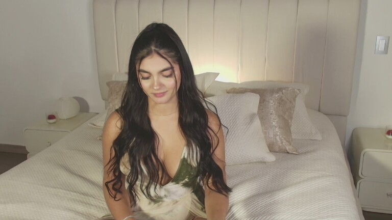 SamiLewis's Streamate show and profile