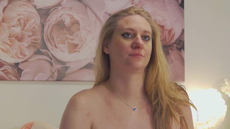 JoleneMegann's Streamate show and profile