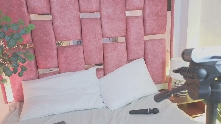 GemaRoberts's Streamate show and profile